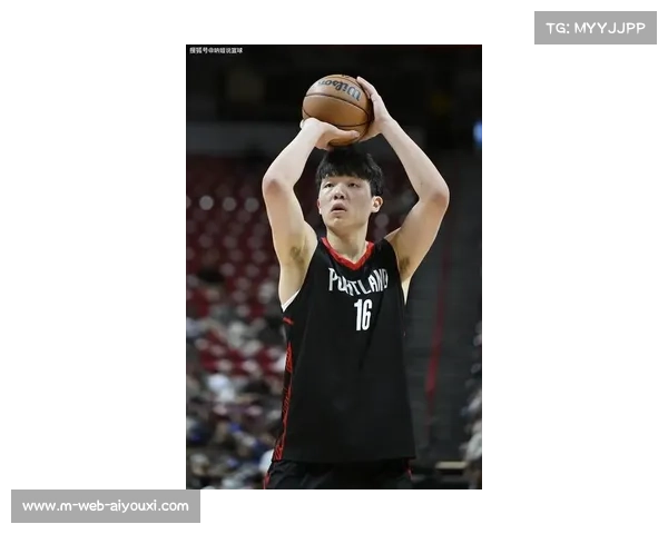 杨瀚森季前赛首秀展现潜力 转身上篮后自曝手在发抖坚定信心适应NBA节奏