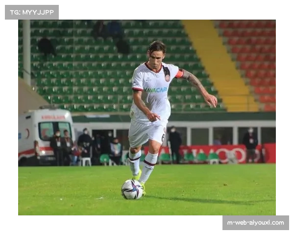 阿兰亚斯堡主帅谈保级策略，控球型踢法寻求突破